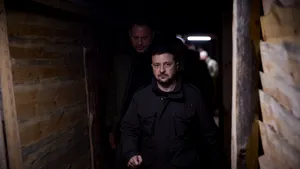 Zelenski avertizează că Ucraina are puţine şanse de supravieţuire fără ajutorul american