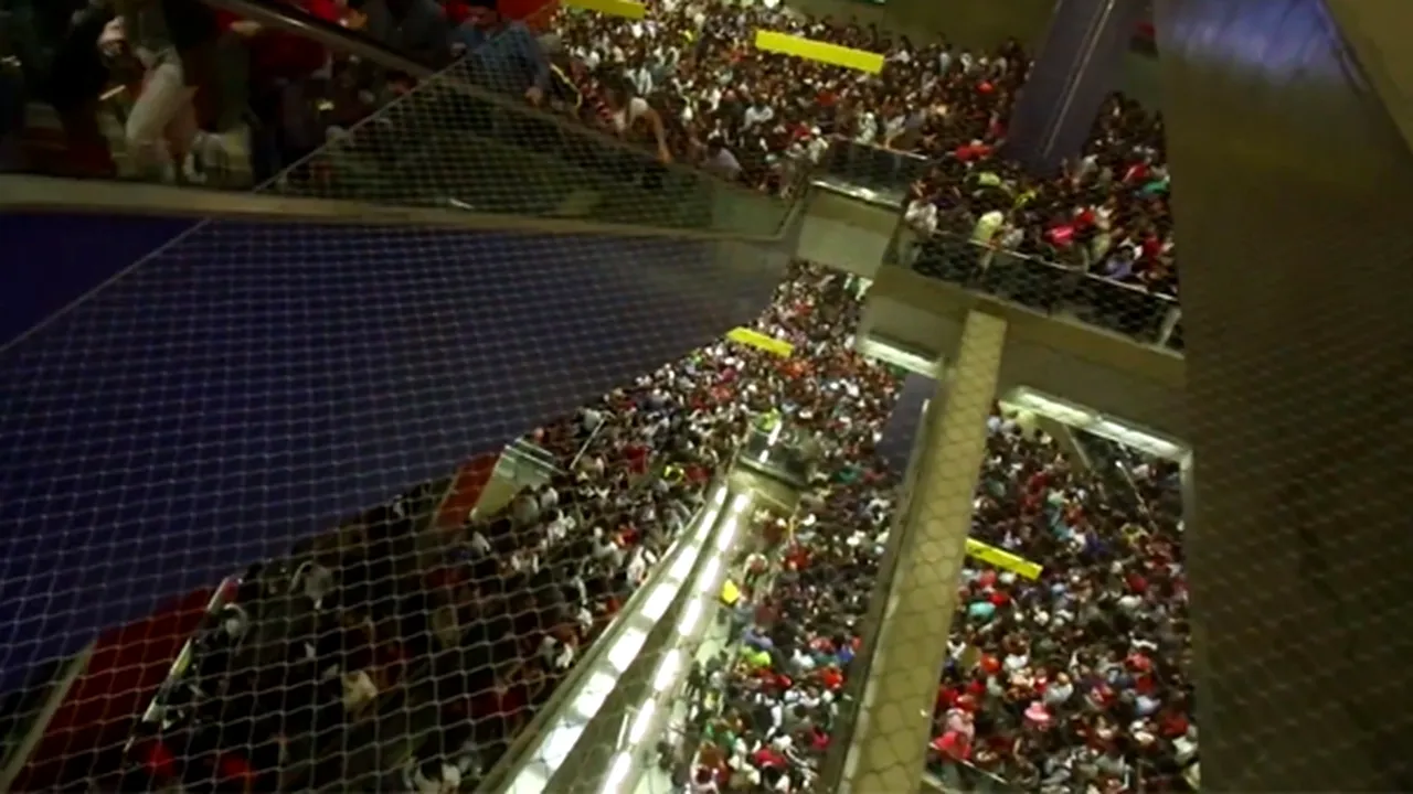 Pregătiri pentru Cupa Mondială: Imagini îngrijorătoare de la metroul din São Paulo, cu mai puţin de o lună înaintea CM - VIDEO