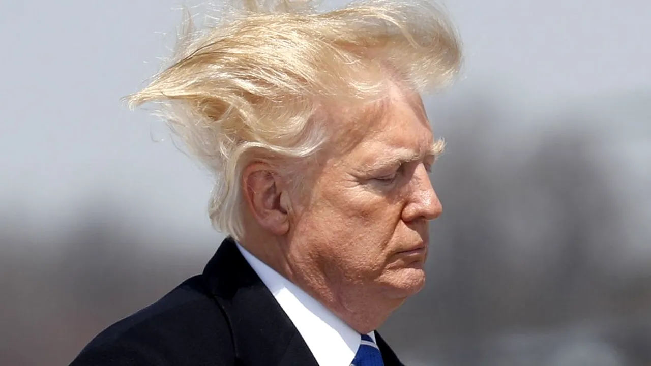 Donald Trump a fost transferat de la Davos la Zürich pe cale rutieră. Care a fost motivul
