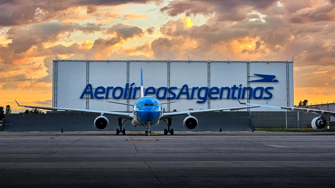 Argentina lansează o amplă reformă a aviaţiei în încercarea de a atrage companii aeriene străine