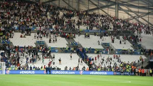 EURO 2016: UEFA a deschis o procedură disciplinară după incidentele de la meciul Anglia-Rusia