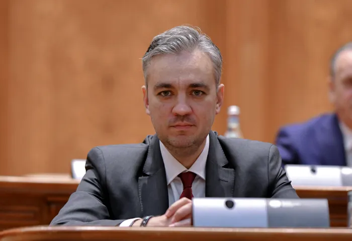 Furnizorii care încearcă să păcălească consumatorii vor fi sancționați, spune președintele ANRE