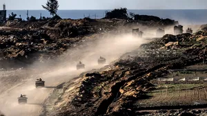 Războiul Israel - Hamas. Pierderi record pentru IDF / Israelienii propun o încetare a focului pentru eliberarea tuturor ostaticilor / Noi atacuri asupra rebelilor houthi din Yemen / România merge pe soluţia a două state