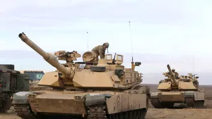 Tancuri Abrams ale Armatei SUA, dislocate la Smârdan pentru exerciții cu militarii români