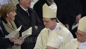Angela Merkel şi Germania îi mulţumesc lui Benedict al XVI-lea într-o slujbă la Berlin
