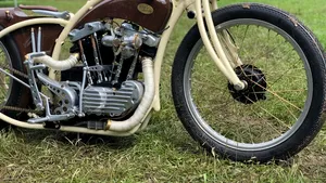Motocicletă Harley Davidson din 1972, personalizată, în Top 10 la un campionat mondial - FOTO