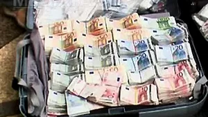 Furtul de un milion de euro: Al doilea suspect s-a predat Poliţiei