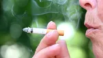 Descoperire surprinzătoare despre boala Parkinson. Ce ar putea explica riscul mai redus observat la fumători