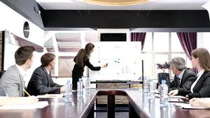 În primele patru zile ale anului 2019, şefii companiilor de top din această ţară au câştigat cât angajaţii lor în întreg anul