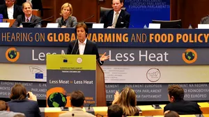 Cioloş, întrebat de muzica şi ideile despre agricultură ale lui Paul McCartney