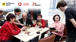 Raiffeisen Bank România se alătură Fundației Vodafone pentru a transforma viața seniorilor prin programul Hi Digital