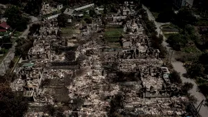 Războiul din Ucraina, ziua 112. Rusia le cere luptătorilor ucraineni să predea armele la Sievierodonetsk / NATO vrea mai multă pregătire şi mai multe arme / Primul coridor umanitar din Severodonetsk