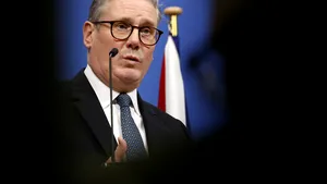 Premierul britanic: Este în interesul Washingtonului să sprijine Kievul