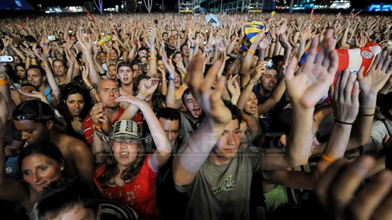 Festivalurile, o soluţie salvatoare pentru muzicienii cu vânzări slabe de discuri