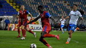 Universitatea Craiova a pierdut a treia partidă consecutiv, fiind învinsă de FC Botoşani, scor 2-3. Meci cu nervi în Bănie