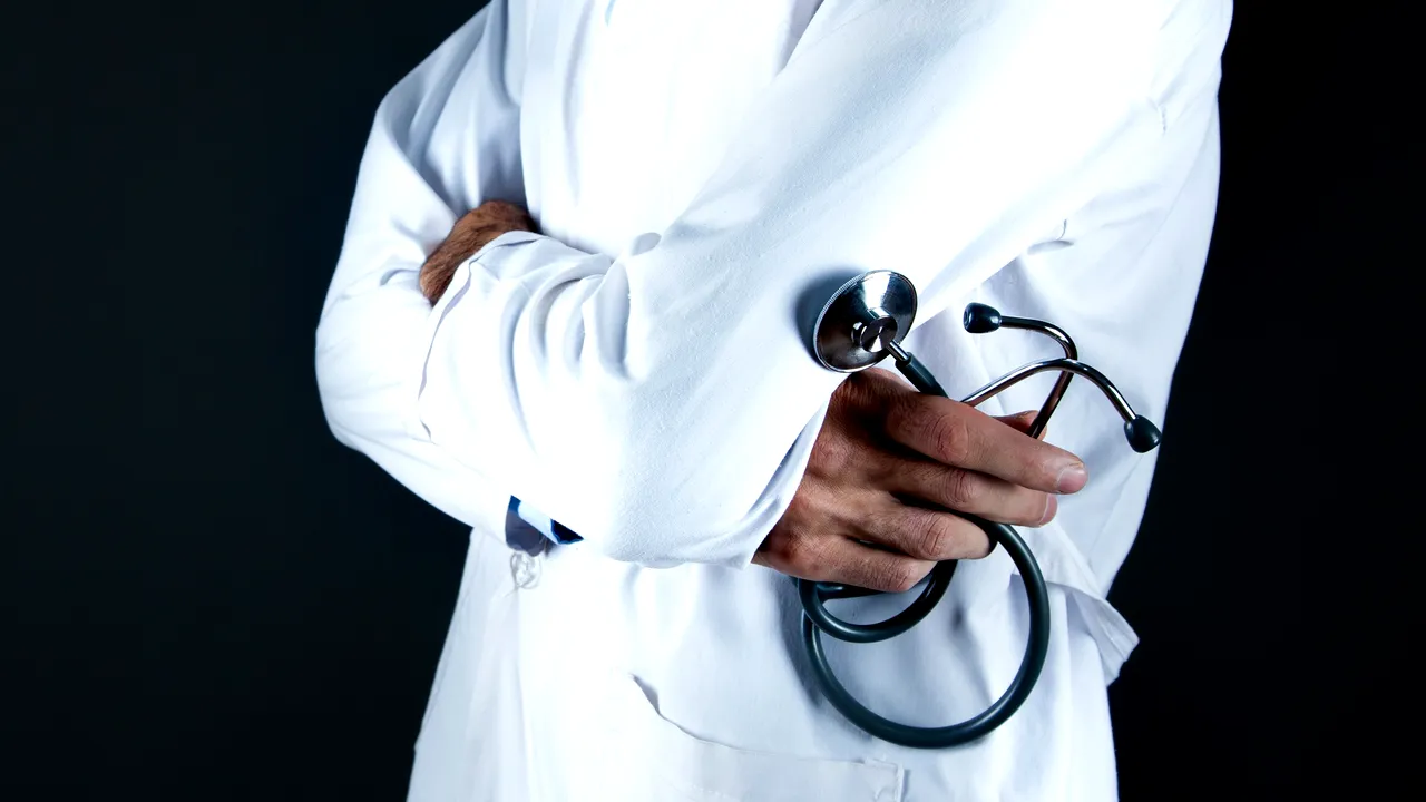 Coreea de Sud: Mii de medici protestează faţă de planul de admitere la facultăţile de Medicină