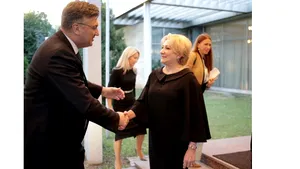 Dineu oferit de premierul Dăncilă cu ocazia vizitei prim-ministrului Croaţiei, Andrej Plenkovic | FOTO