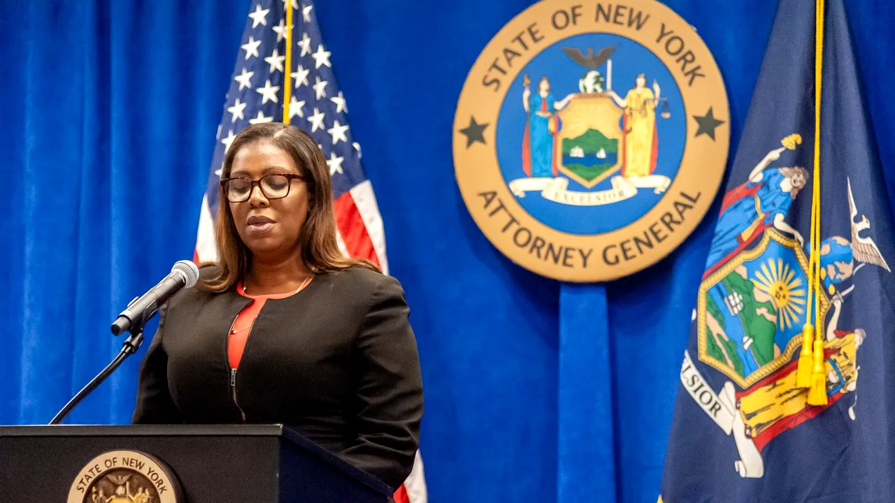 New York vrea să desfiinţeze cea mai puternică asociaţie pro-arme din SUA. Liderii organizaţiei ar fi cheltuit fondurile pe vacanţe exotice