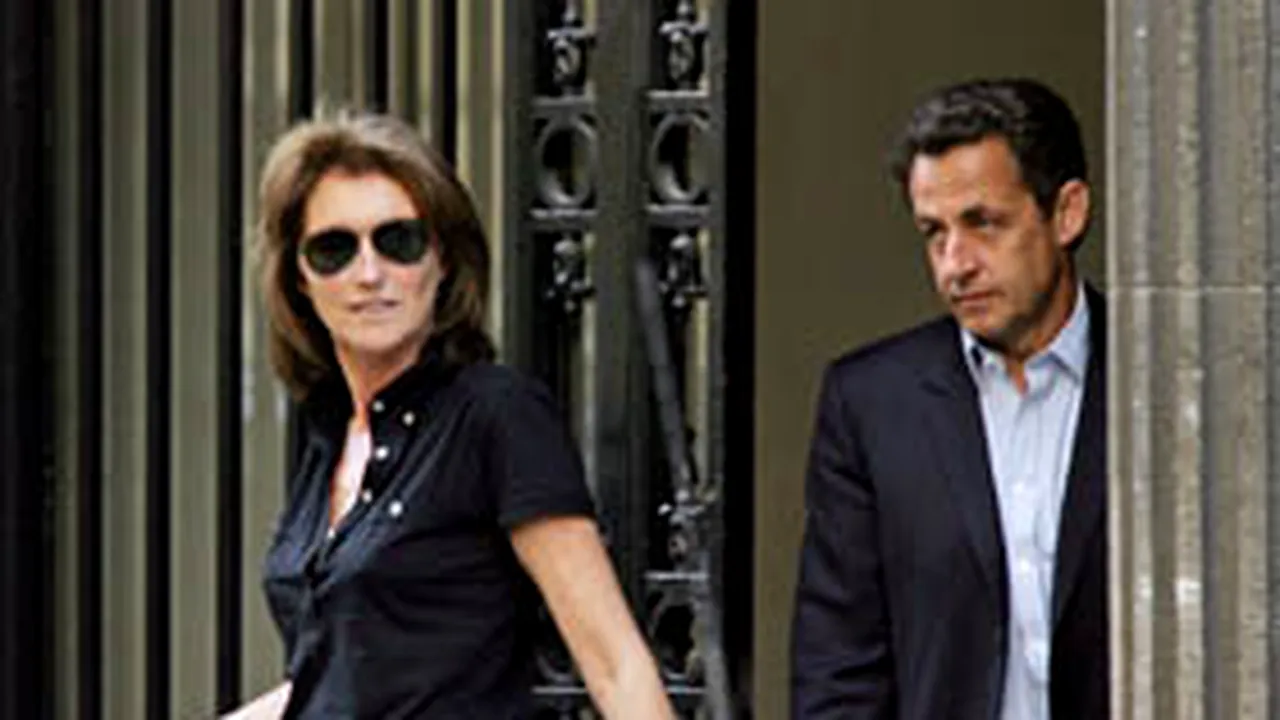 Divorţul cuplului Sarkozy este oficial
