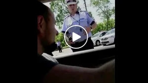 Parolă la intrarea în Târgovişte, la mitingul PSD de duminică/ Dialog savuros între şoferi şi oamenii legii | VIDEO