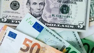 Curs valutar, 8 ianuarie. Euro și aurul scad ușor