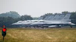 Taiwanul a primit primele avioane de luptă F-16V fabricate în Statele Unite, pe fondul tensiunilor crescute cu Beijingul