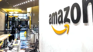 Trump a acuzat gigantul Amazon că plăteşte prea puţin pentru serviciile de livrare prin poşta SUA