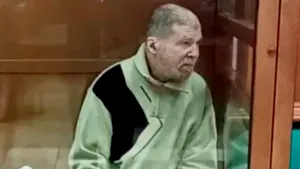 În timp ce caută hackeri, Kremlinul a condamnat drastic un american de 72 de ani

