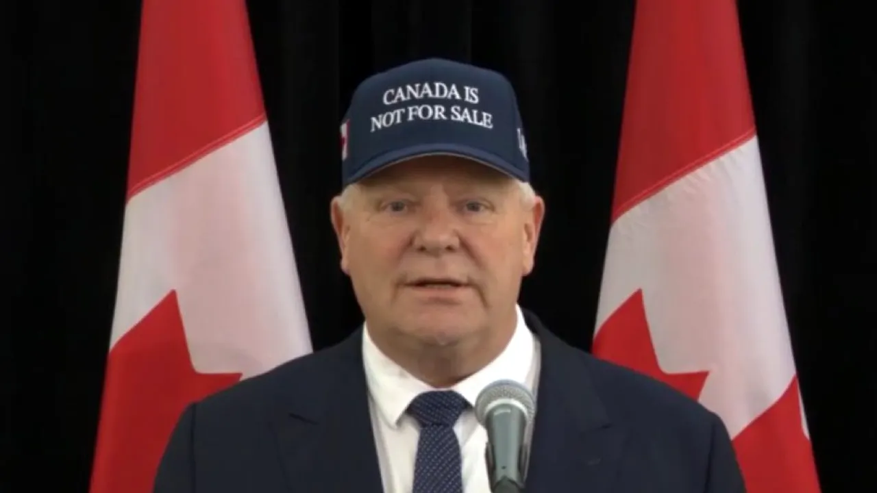 Zeci de mii de şepci cu inscripţia „Canada nu este de vânzare”, cumpărate de canadieni