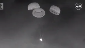 Nava spaţială Starliner, de la Boeing, aterizează pe Pământ fără astronauţi