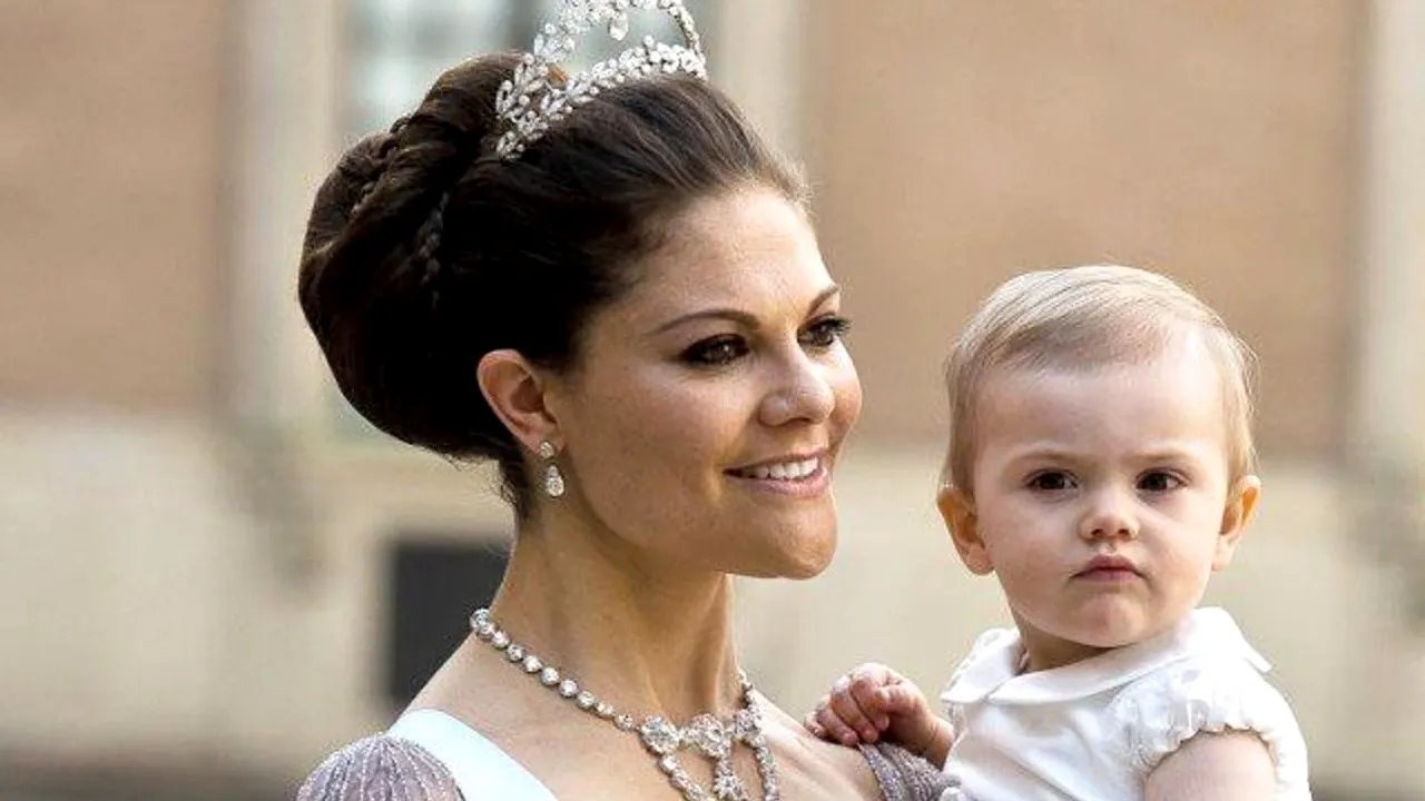 Prinţesa Estelle a Suediei, internată de urgenţă după o căzătură la schi