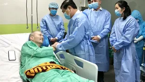 Britanic ţinut în viaţă timp de 68 de zile, motiv de mândrie naţională. Vietnamul salvează statistica de zero morţi de Covid-19