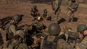 Războiul din Ucraina, ziua 583. Putin îi cere ajutor unui fost locotenent al lui Prigojin / Reparaţii la podul Kerci, circulaţia a fost oprită o vreme / Navalnîi, trimis la carceră grea / Kiev: 7 nave ruseşti în Marea Neagră cu cel puţin 14 rachete de croazieră