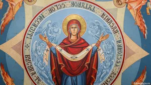 1 octombrie: Acoperământul Maicii Domnului – Povestea acestei zile