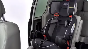 Premieră în România: Oraşul în care poliţiştii vor verifica cum sunt montate scaunele pentru copii din maşini