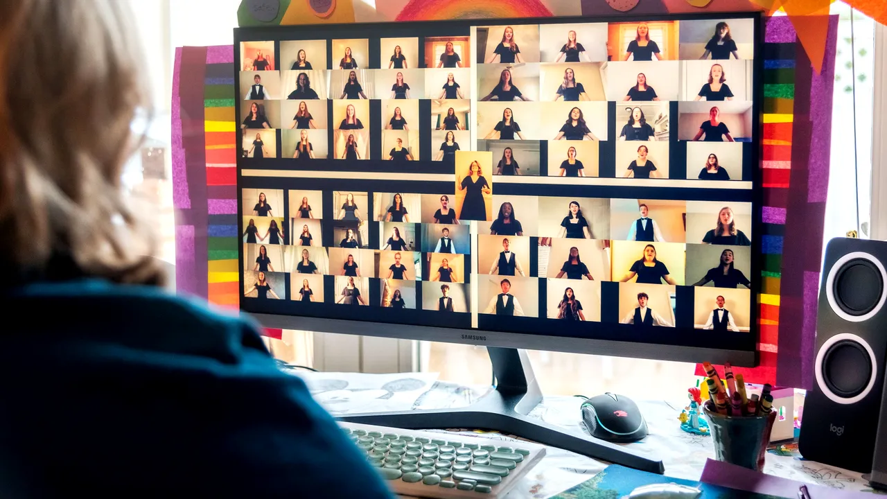 Prima ţară din lume care protejează copiii de filmele porno de pe Internet