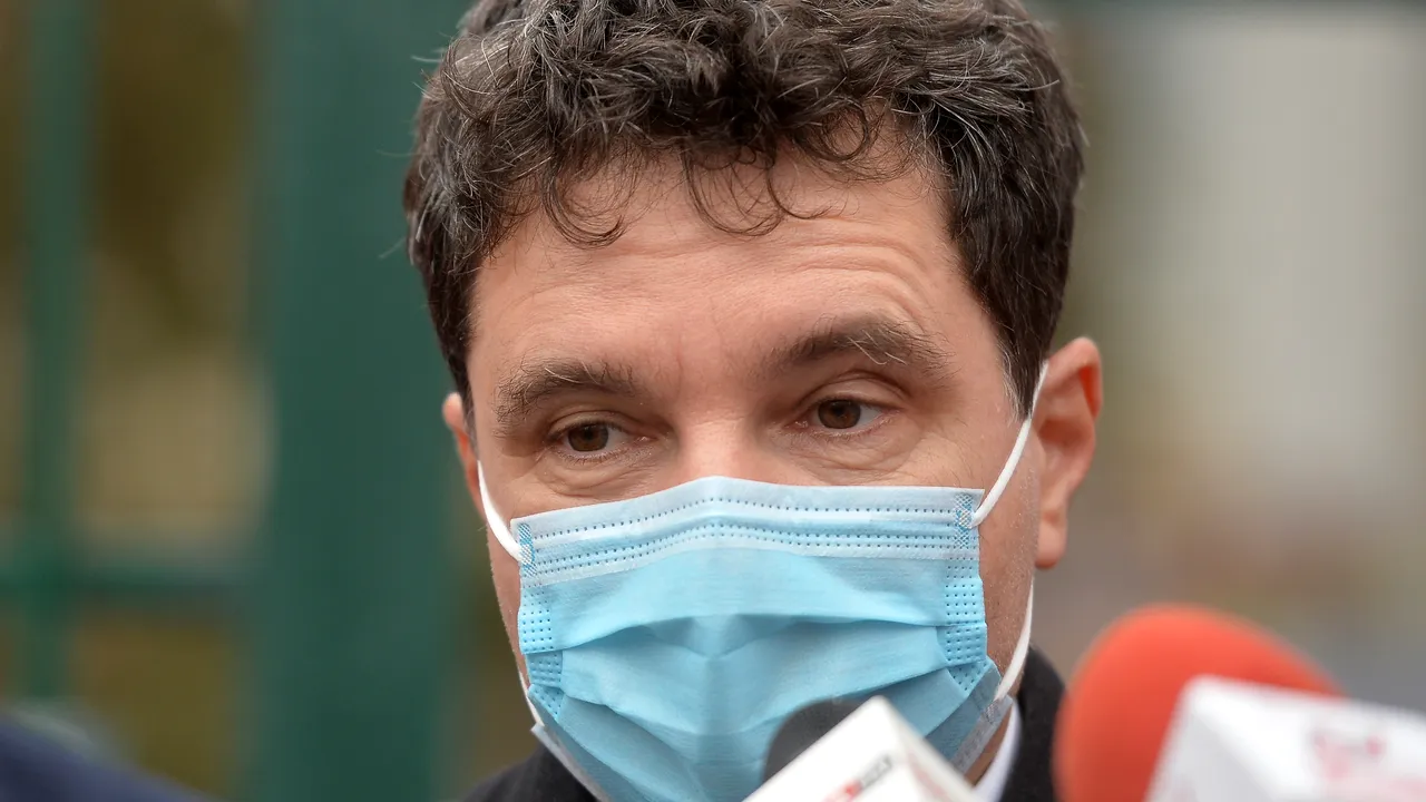 Bucureşteni din 5 sectoare au rămas fără apă caldă şi căldură, în urma unei avarii. Temerile primarului Nicuşor Dan