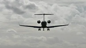 Industria aerospațială și aeriană avertizează: Tarifele impuse de SUA ar putea pune în pericol siguranța aeriană