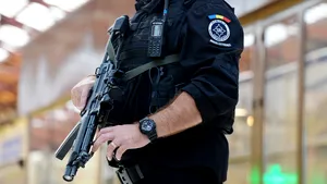 Alte două alerte cu bombă în Bucureşti: în Mega Mall şi Piaţa Romană