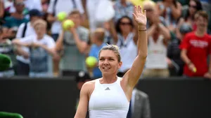 VICTORIE pentru Simona Halep: Românca s-a calificat în sferturile de finală ale turneului de la Toronto/ Cu cine se va duela mai departe