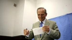Romanian Democrat Liberal PM Challenger Stolojan Voted For His Party And Candidates