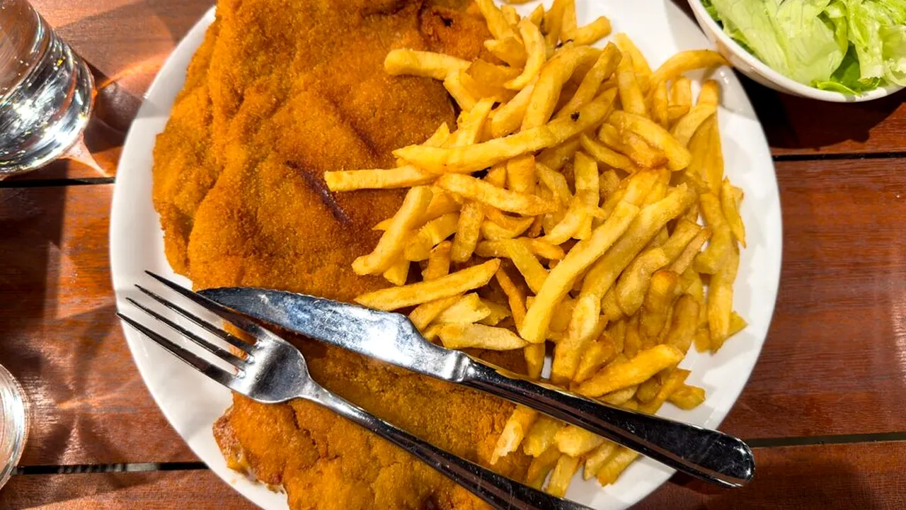 Restaurantul din Madrid unde găsești cel mai bun cachopo din Capitală. În 2020, a câștigat un concurs național