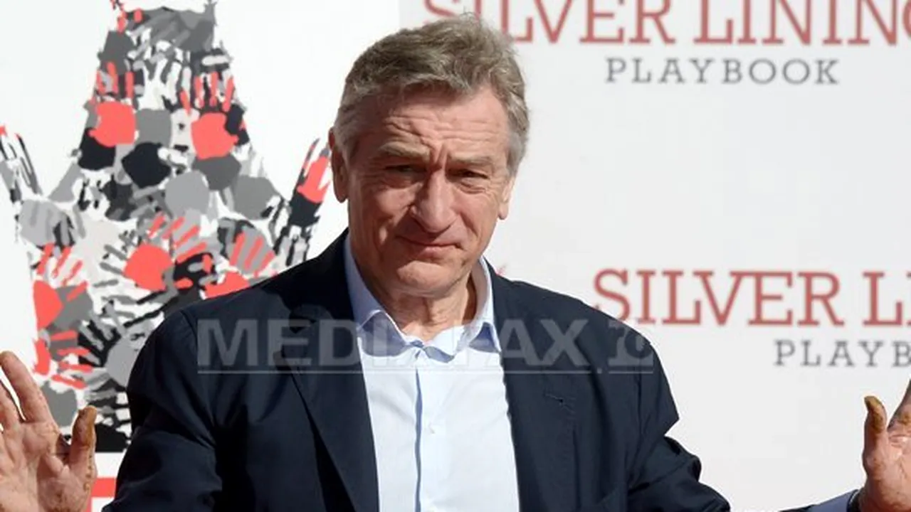 Robert De Niro şi-a lăsat amprentele în cimentul de la Hollywood