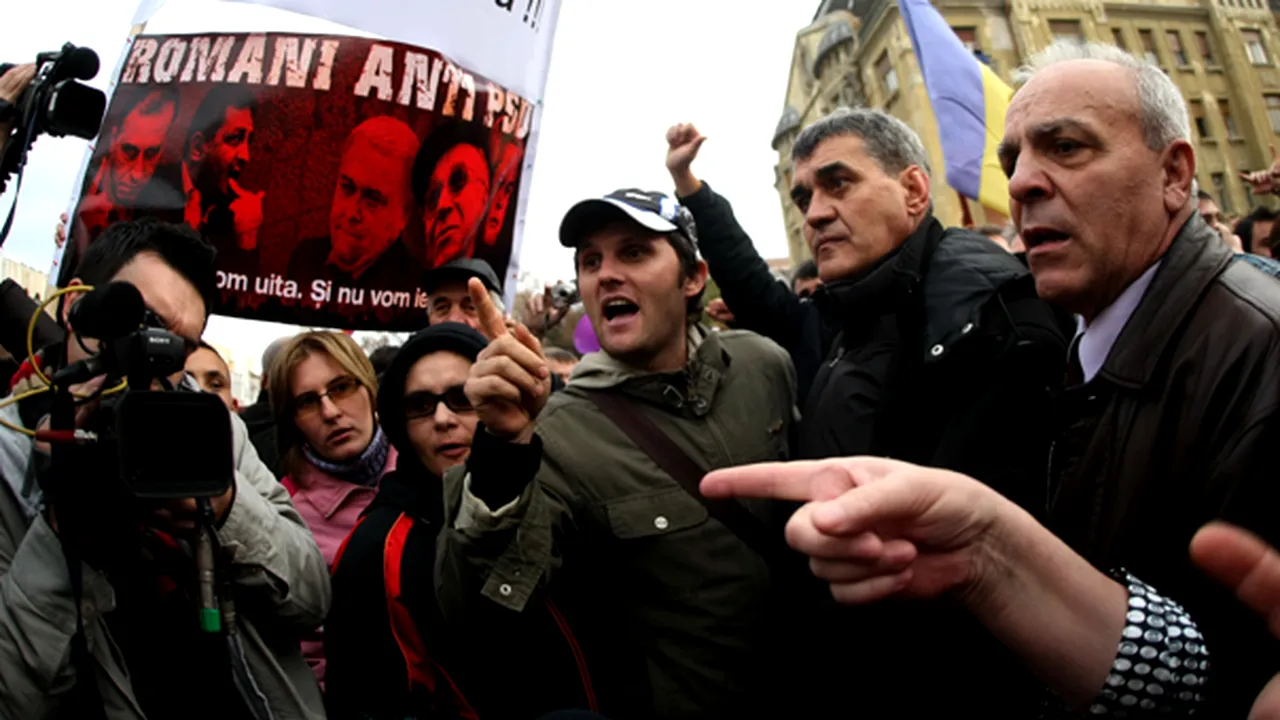 Peste 50 de persoane au participat la o manifestaţie anticomunistă, la Cluj-Napoca