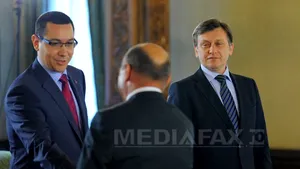 Antonescu: Am avut o întâlnire aseară cu Ponta şi Băsescu pe tema MCV.  Comasarea alegerilor a fost evocată de premier