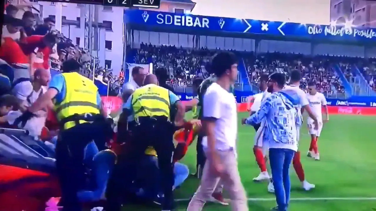 Tribuna stadionului echipei Eibar a cedat în meciul cu Sevilla