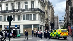 Mai mulţi răniţi după ce un vehicul a lovit terase din centrul oraşului Bruxelles. Nivelul alertei teroriste a fost modificat