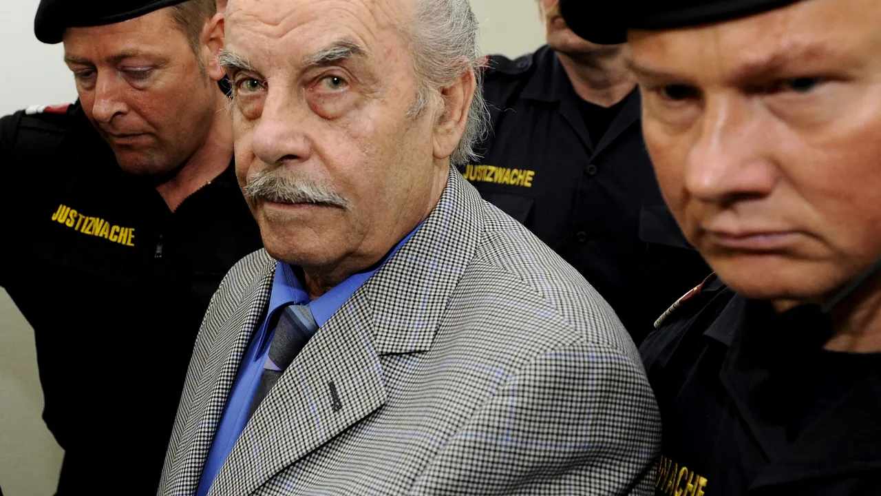 Josef Fritzl, condamnat la închisoare pe viaţă (Galerie Foto)