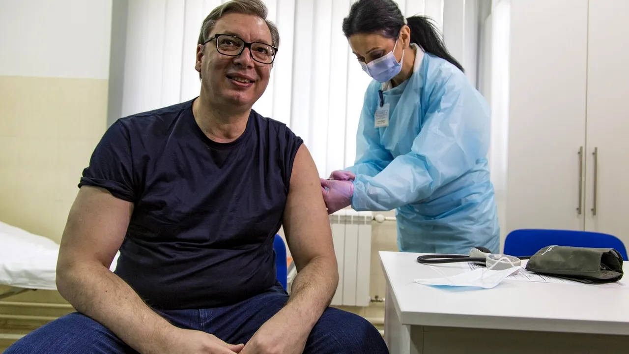 Stimulente la graniţa cu România: Cetăţenii vor primi bani dacă se vor vaccina anti-COVID până la finalul lunii mai