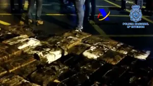 Imagini din interiorul submarinului cu 3 tone de cocaină capturat în Spania. Unde urmau să ajungă drogurile. VIDEO